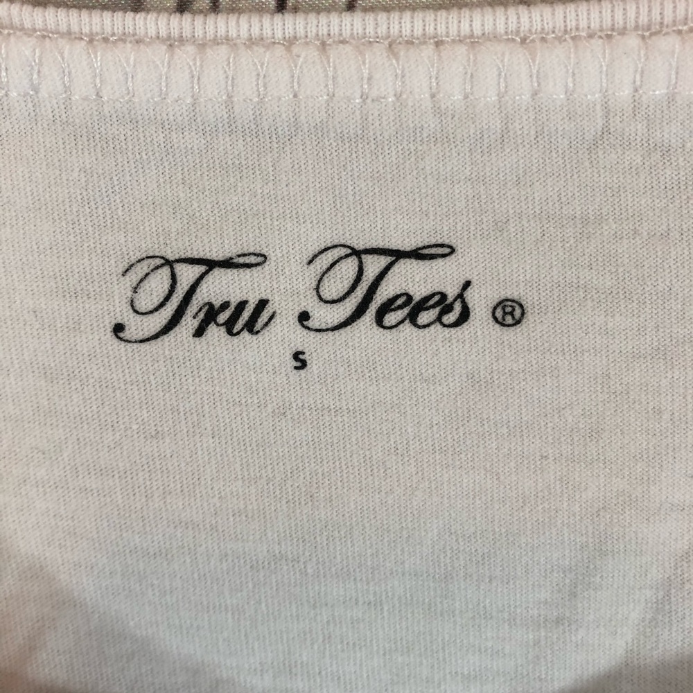 Free w bundle | Tru Tees | American flag butterfly - Picture 4 of 7